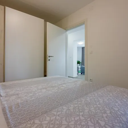 2Bd,Terrace, Ac, Next To Dineika Park, Brand New, By Cohost Apartment Druskininkai Room photo